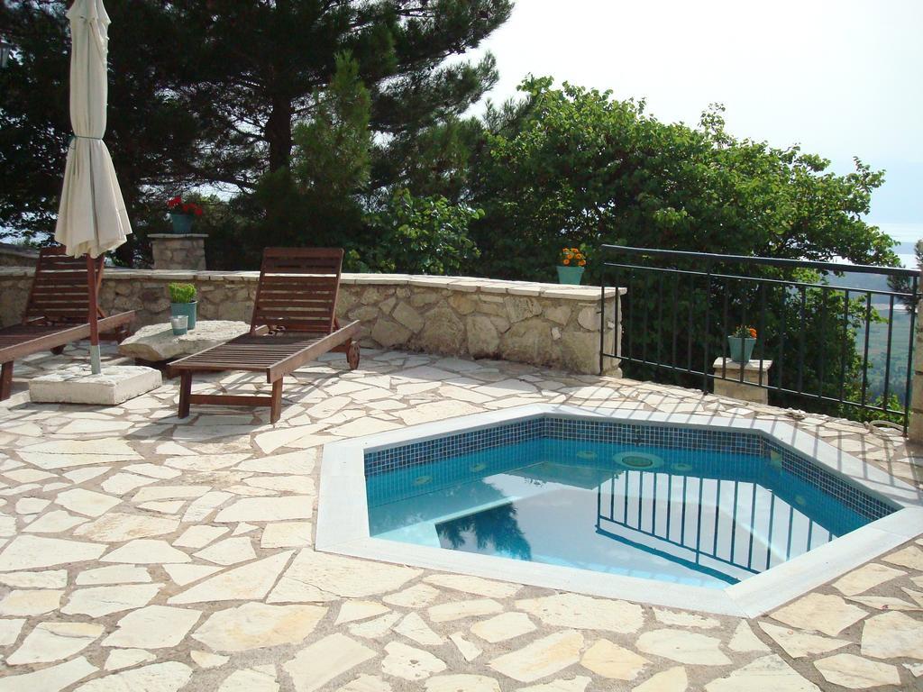 Merlot Village Rental Apartments Karia  Exterior photo