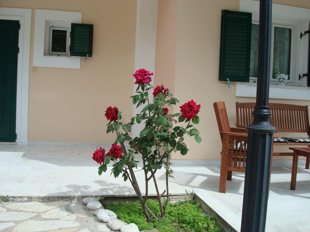 Merlot Village Rental Apartments Karia  Exterior photo